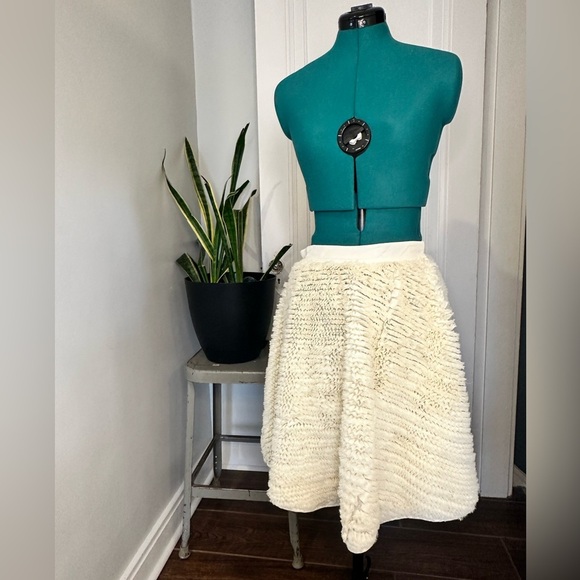 H&M size 6 short “chiffon” poodle shirt - Picture 1 of 15